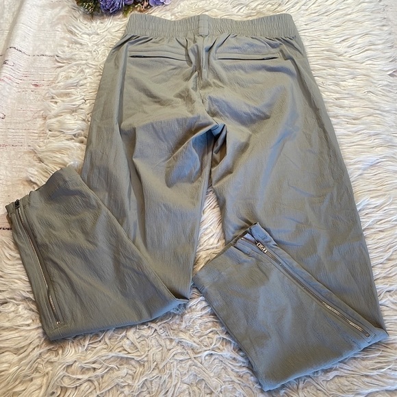 NWT Athleta Mod Trekkie Crop Silver Gray Skinny Pants - Picture 12 of 12
